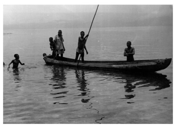 Young fishermen Kihongo 1950